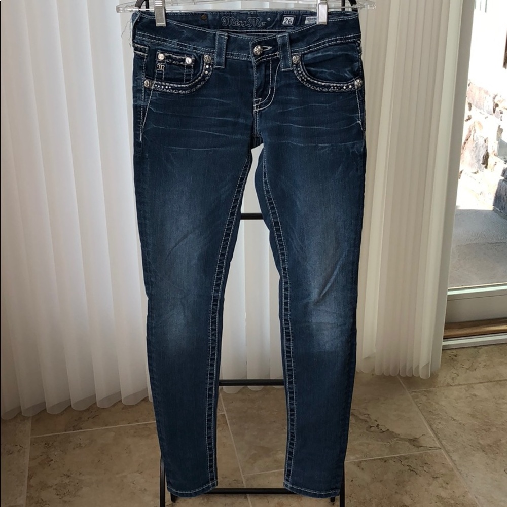 Miss Me Skinny Jegging Jeans